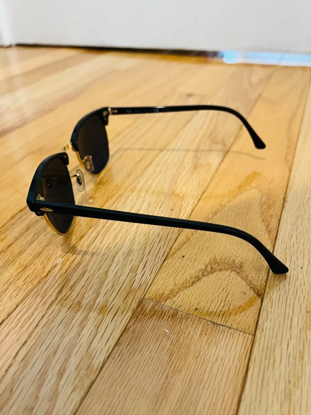 Authentic Ray-Ban Clubmaster Classic sunglasses